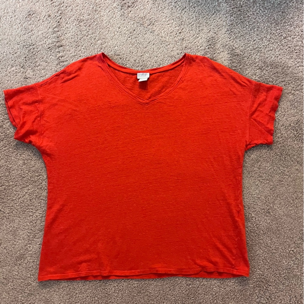 Chico’s Basic Vneck V-neck Tshirt Tee Linen Beautiful Fiery Orange size 2, large